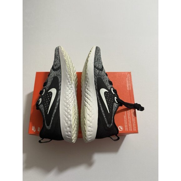 New Women’s Size 6 Black White Nike Legend React Running Shoes AA1626 009 - Picture 6 of 10